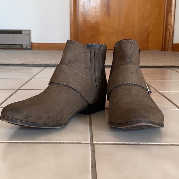 Booties with a Buckle! - Picture 2 of 6